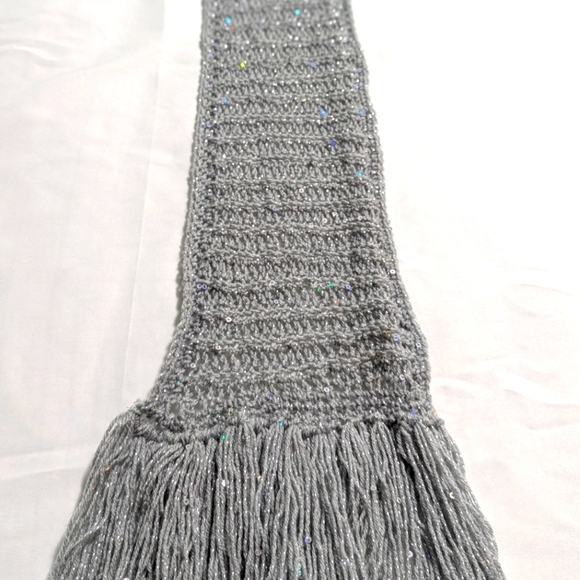 Artisan Made Women's Hand Knitted Oblong Silvery/Grey Scarf with Sequin Accents - Picture 4 of 12